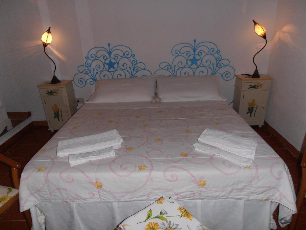 Casa Alianda Guest House Telti Rom bilde